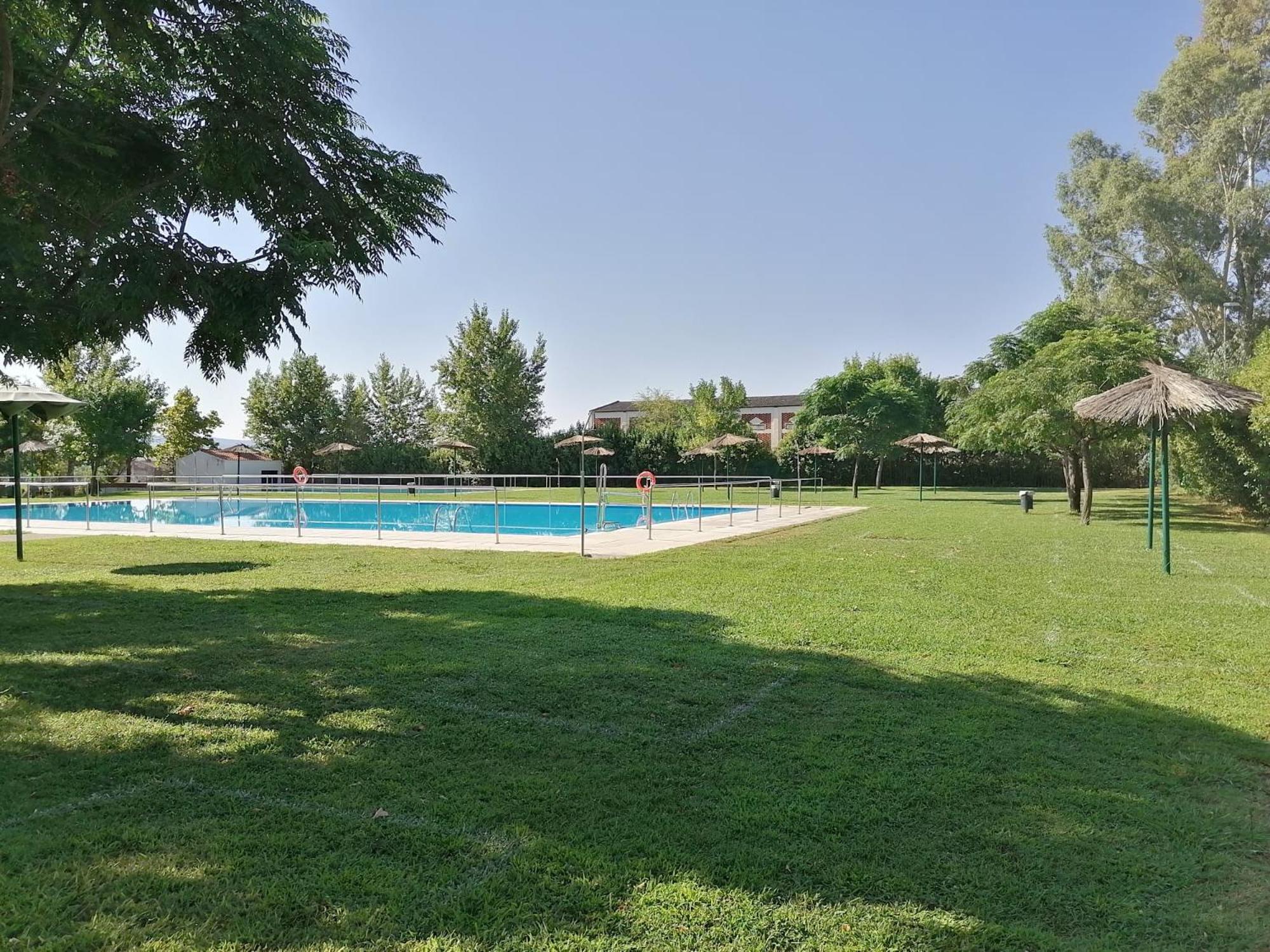 Apartamentos Turisticos Casa Morocho Alagon Del Rio Екстер'єр фото