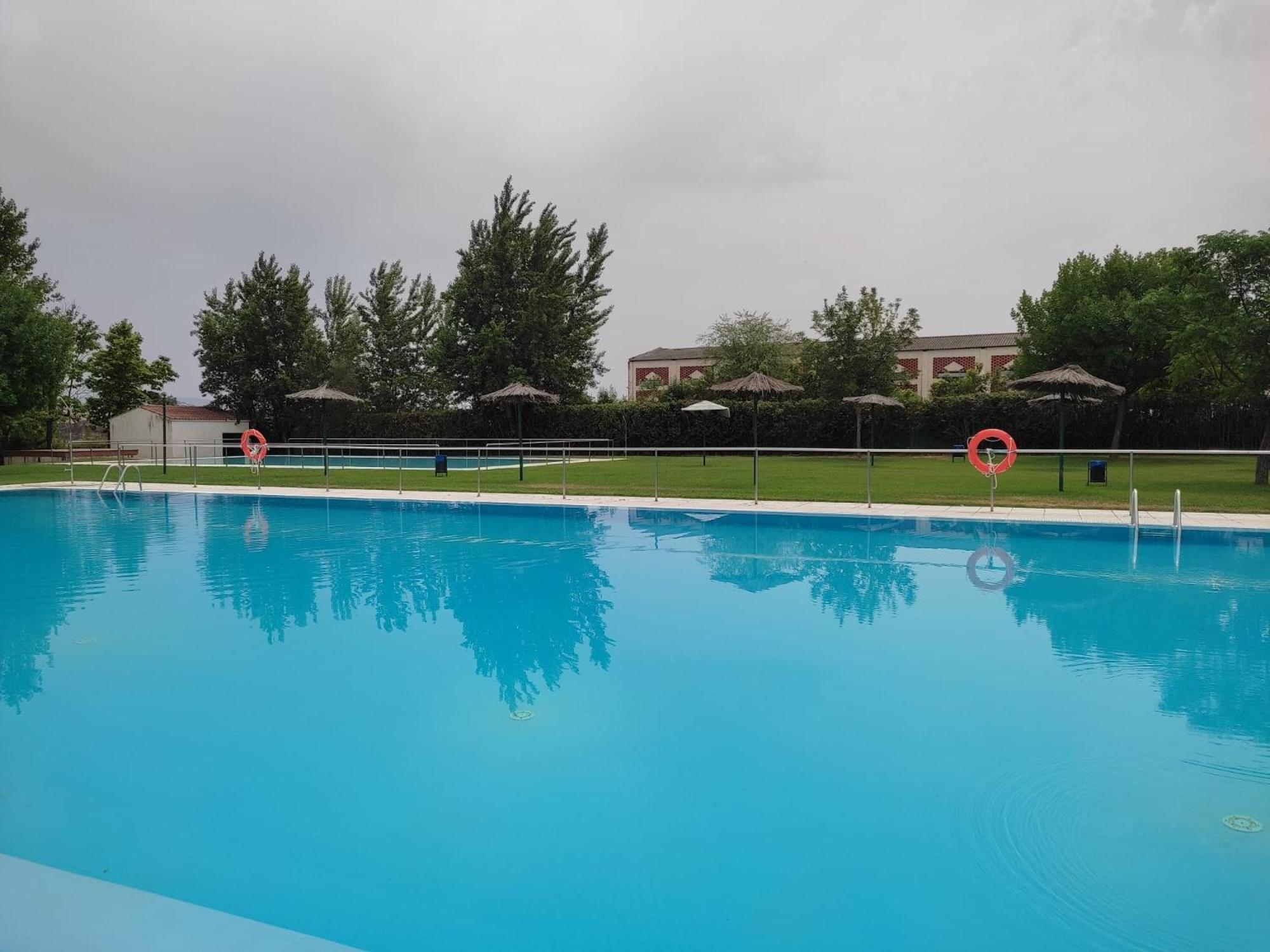 Apartamentos Turisticos Casa Morocho Alagon Del Rio Екстер'єр фото